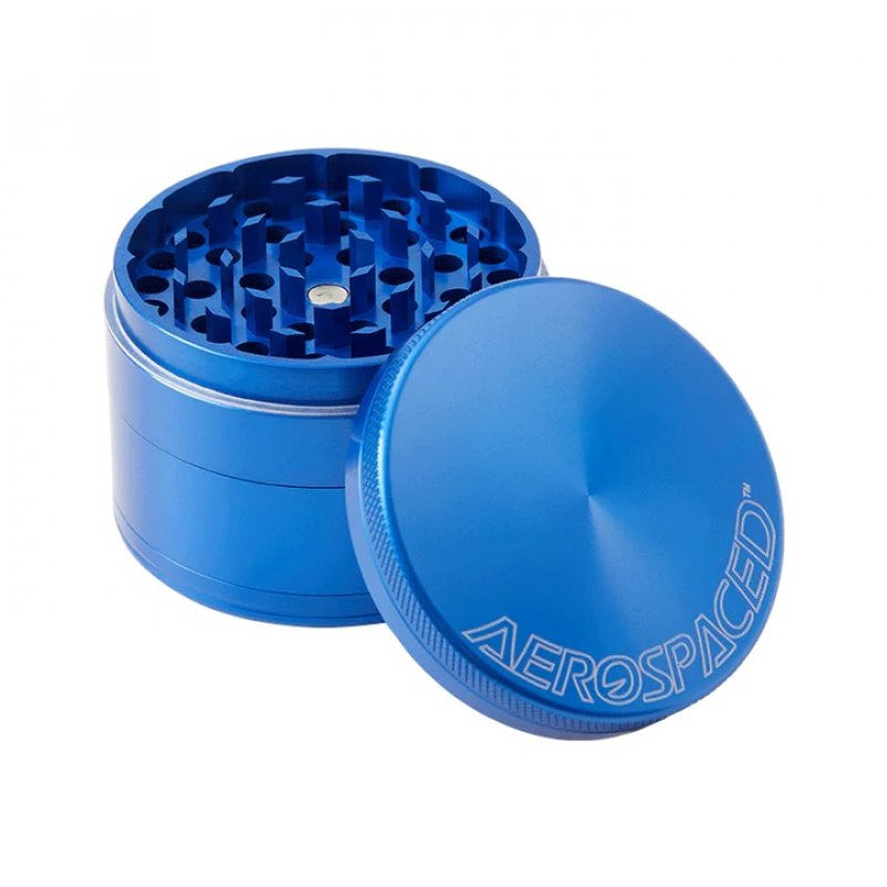 Vierstufiger Zerkleinerer Aerospaced von Higher Standards, 63mm Blau